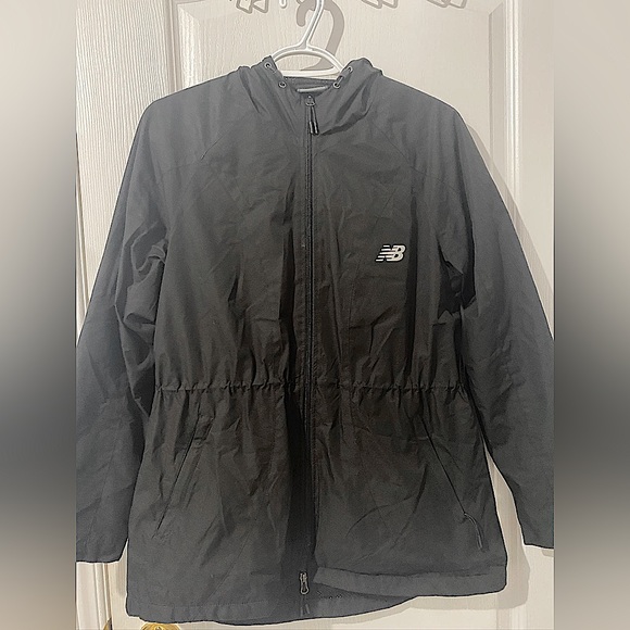 Black New Balance jacket for mi-season - Picture 1 of 1